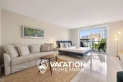 Oceanfront Studio w/ Heated Pool & Balcony Views