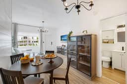 Stylish South Beach Apt with Free Parking