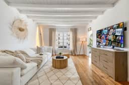 South Beach 2BR Apt with Free Parking, CasaViel IX