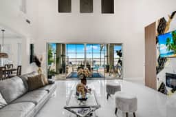 Riverfront 5BR Villa - Private Dock & Pool - Image 3