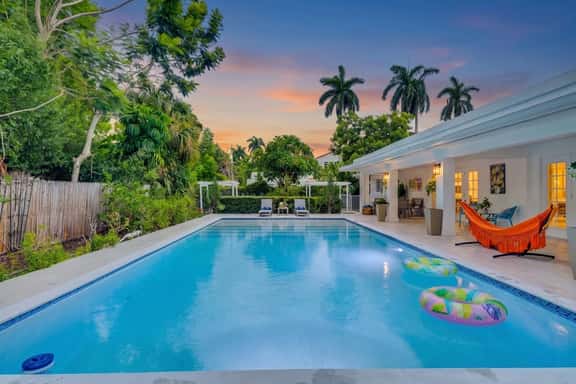 McGregor Oasis 4BR, 5BTH Private Pool & Game Room - Image 1