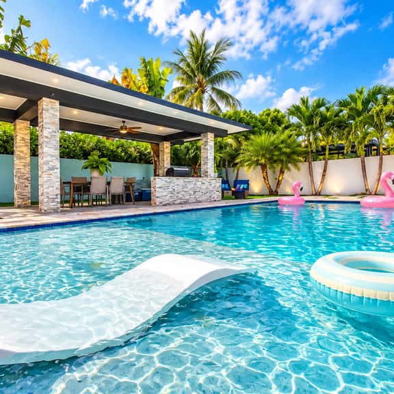 4 BR Family Pool Home with Game Room - Image 1