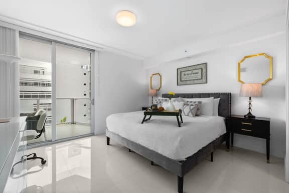 Luxury Condo w/ Rooftop Pool | 5-Min to Beach