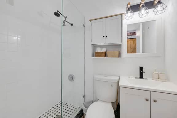 Casa Viel V• South Beach 1BR Apt with Free Parking