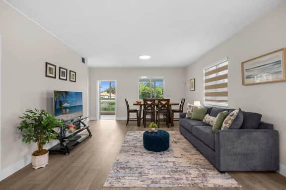 Canal-View Terrace, Family-Friendly, 5 Min to MIA - Image 2